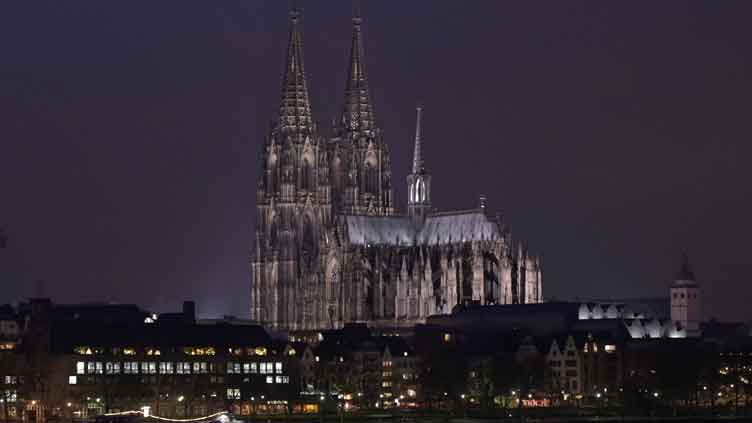 Police detain six climbers who wanted to scale famous church in Germany 