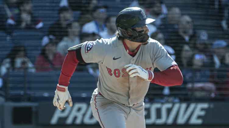 Cleveland fan ejected for heckling Red Sox star Jarren Duran, who revealed suicide attempt
