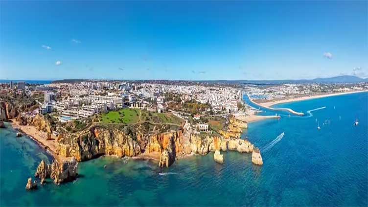 Beaches in Portugal at risk of disappearing