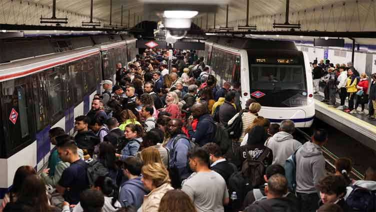 Spain's grid denies dependence on solar power to blame for blackout