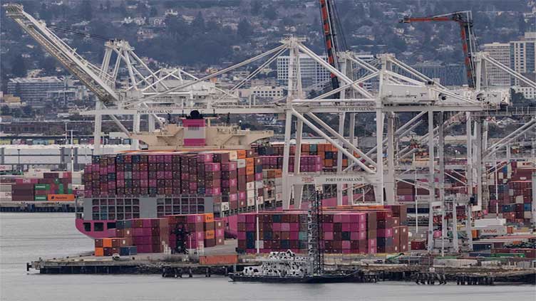 US Senate rejects bill to rein in Trump tariffs as economy contracts